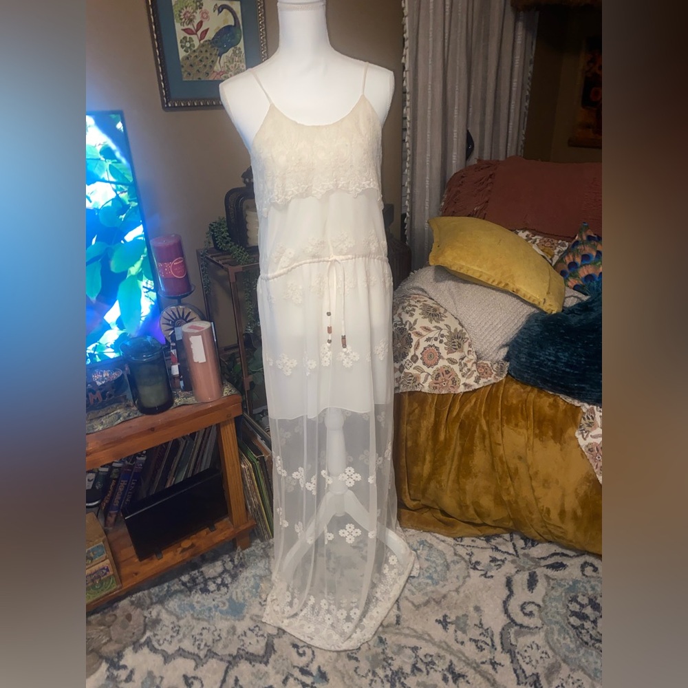 Lula Balo Chaser Cream Maxi Lace Dress Size Small